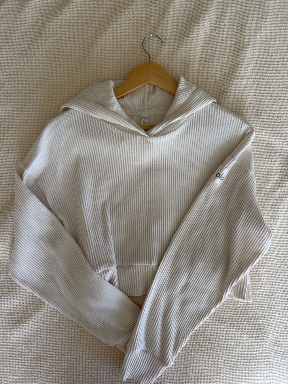 Alo Muse Cream Ribbed Cropped Hoodie - Picture 2 of 7